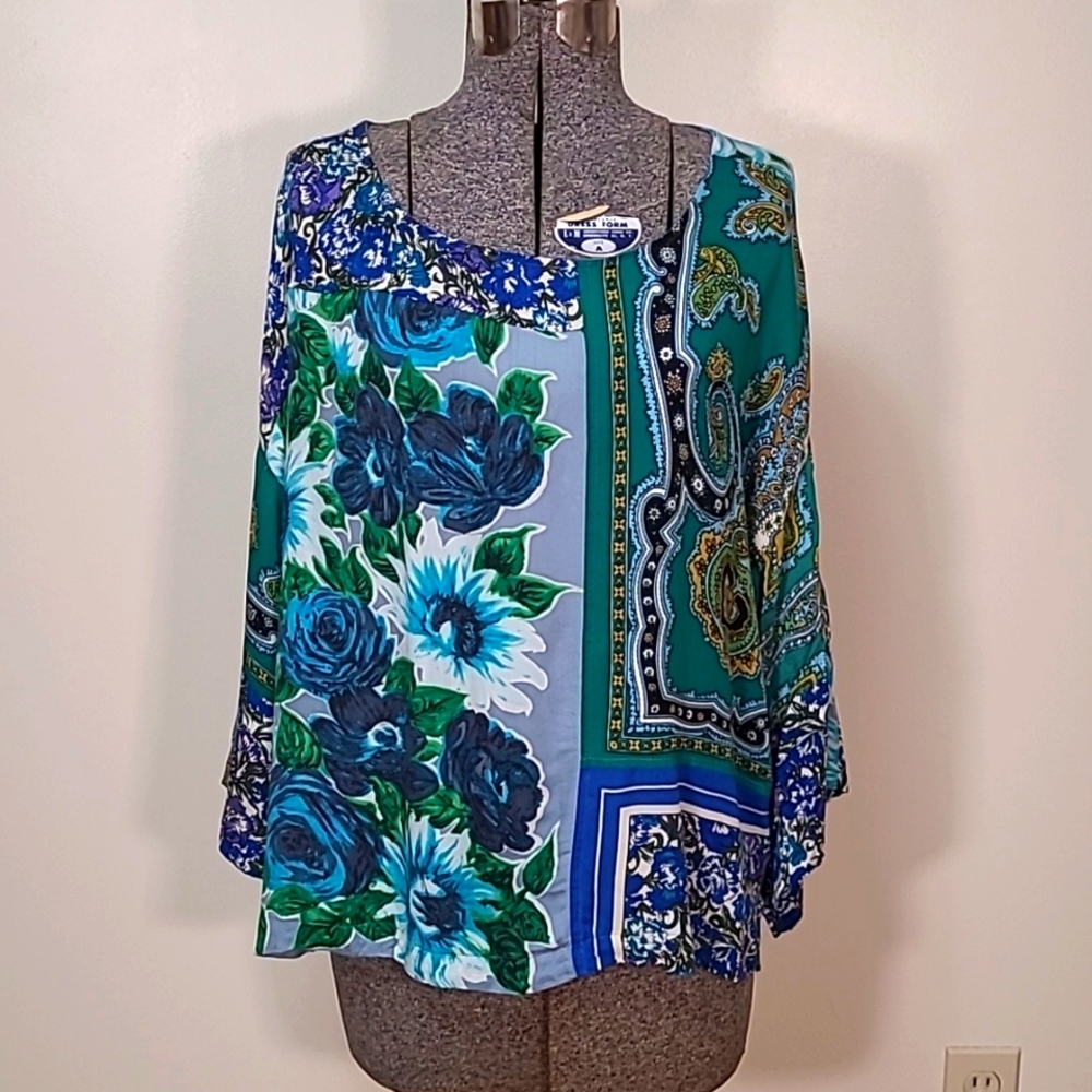 TINY Anthropologie Multi Print Long, Wide Sleeve Blouse Patchwork Size Large